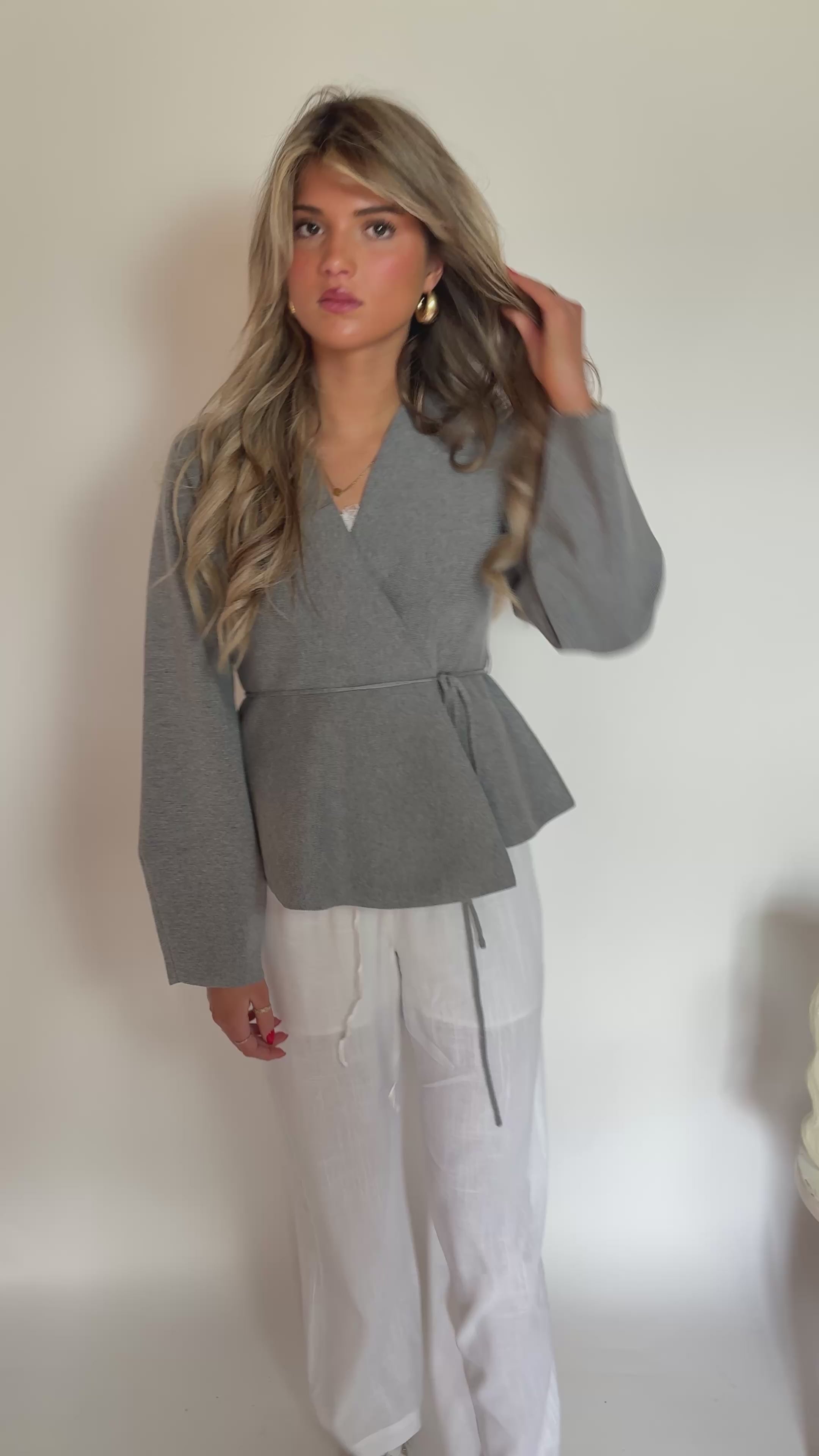 Wrap top grey